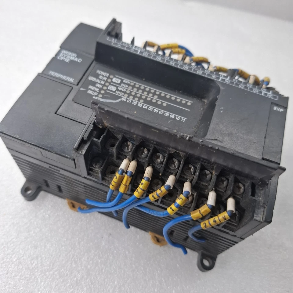 Used Omron CP1E-E30SDR-A Programmable Controller 100-240V AC CP1EE30SDRA